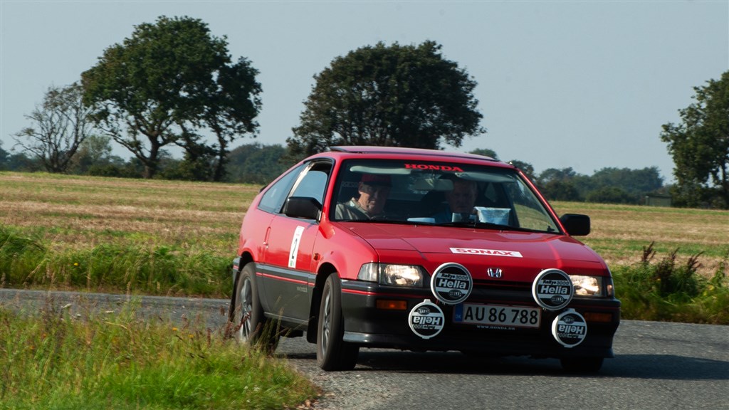 Den røde Honda CRX med Niels Erik Jørgensen, Assens bag rattet og Arne Pagh, Strib i højresædet snuppede 1. pladsen i Expert klassen.
(Foto: rallypics.dk-Viggo Johansen)